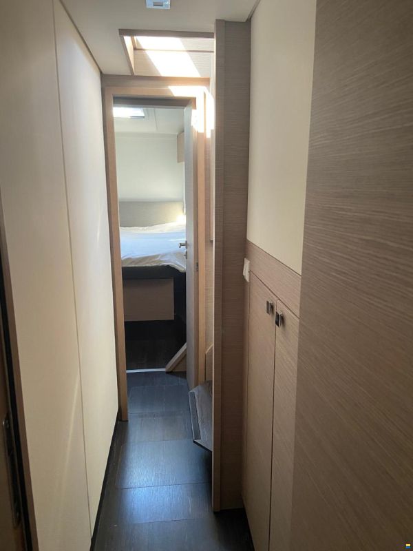 Fountaine Pajot Astrea 42