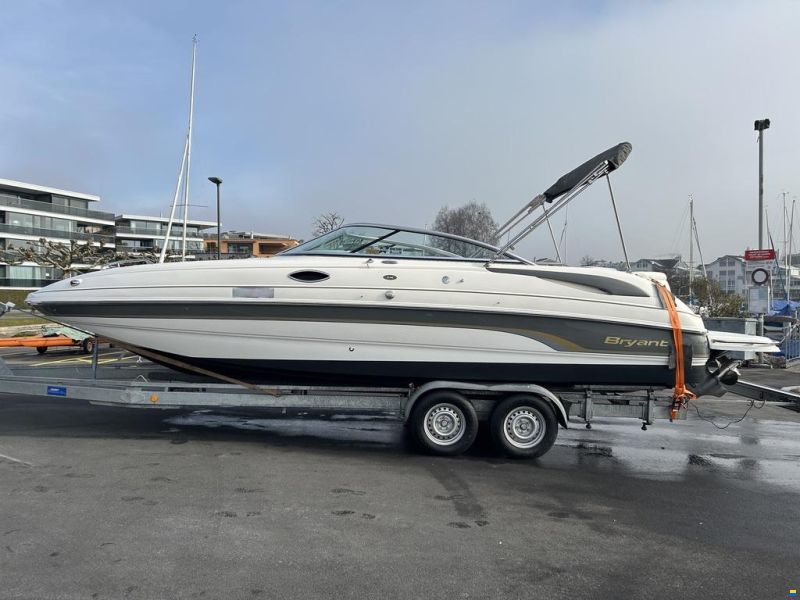 Bryant Boats 236
