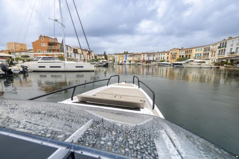 Axopar 25 Cross-Top