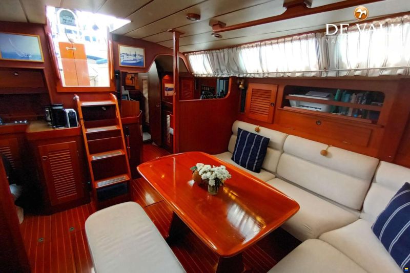 Hallberg-Rassy 45