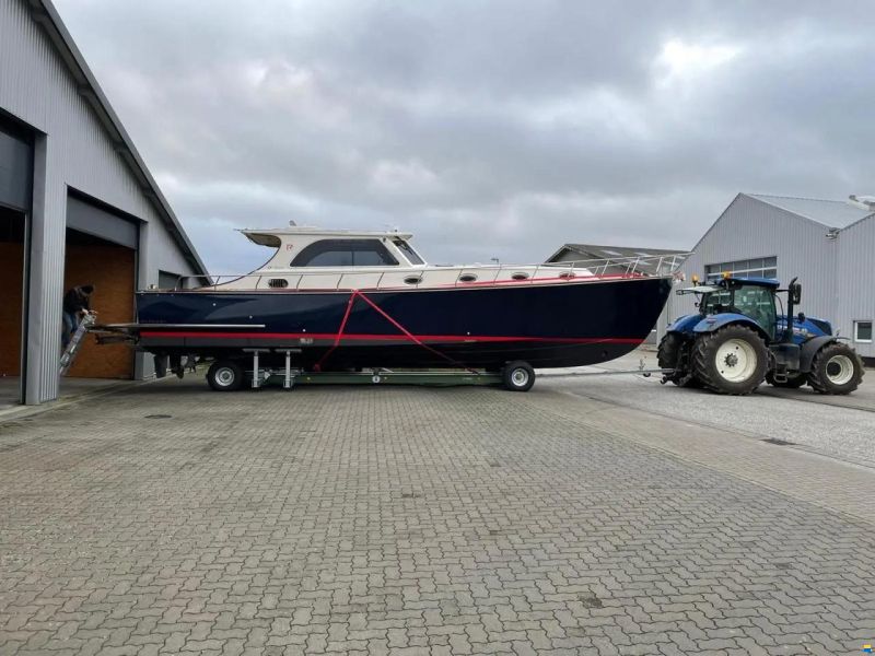 Rapsody 48 Offshore