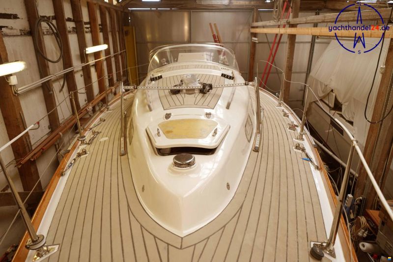 Hallberg-Rassy Mistress 32