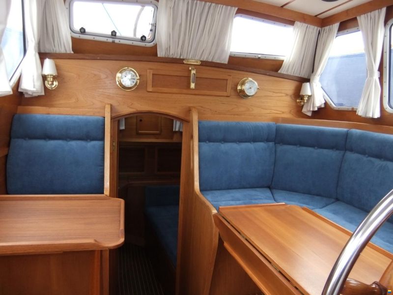 Nauticat 331