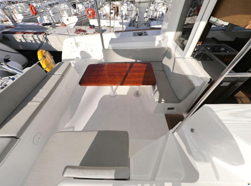 Lagoon 40