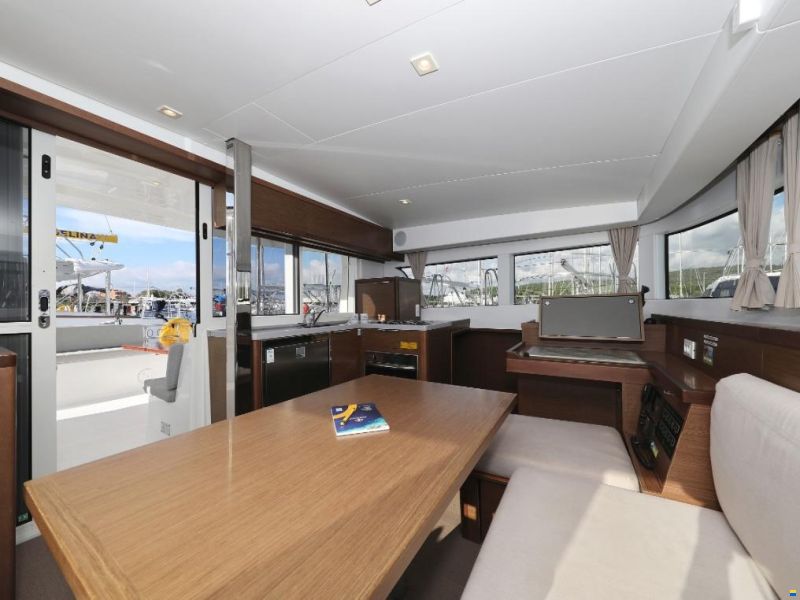 Lagoon 40
