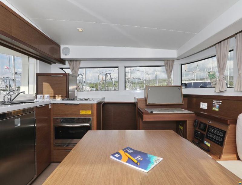 Lagoon 40
