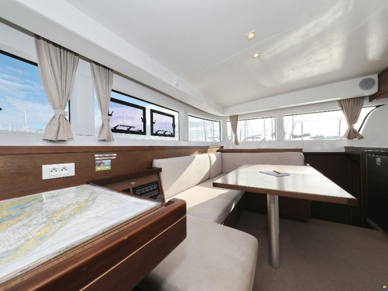 Lagoon 40
