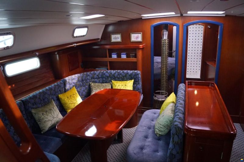 One Off Design 50 feet Decksalon yacht