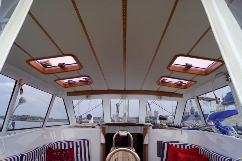 One Off Design 50 feet Decksalon yacht