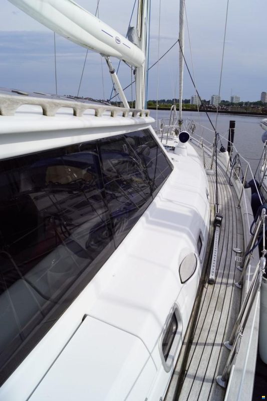 One Off Design 50 feet Decksalon yacht