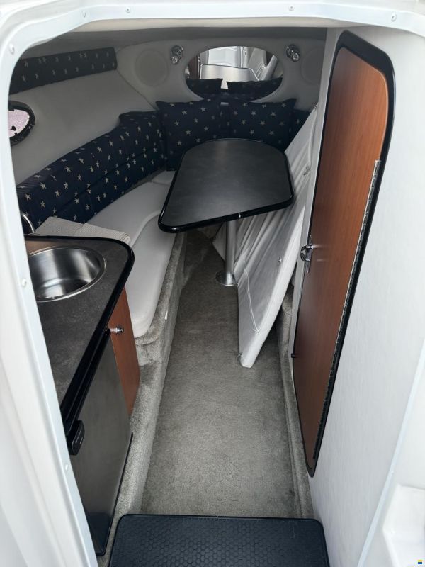 Crownline 266Ccr