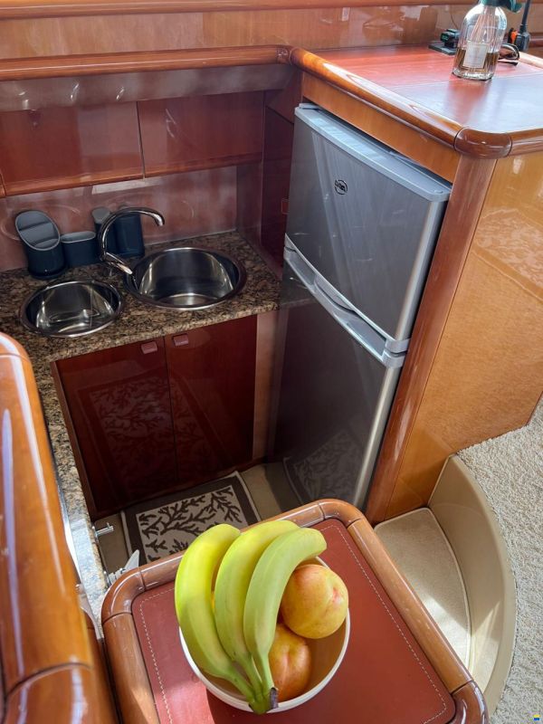 Ferretti 480 FLY