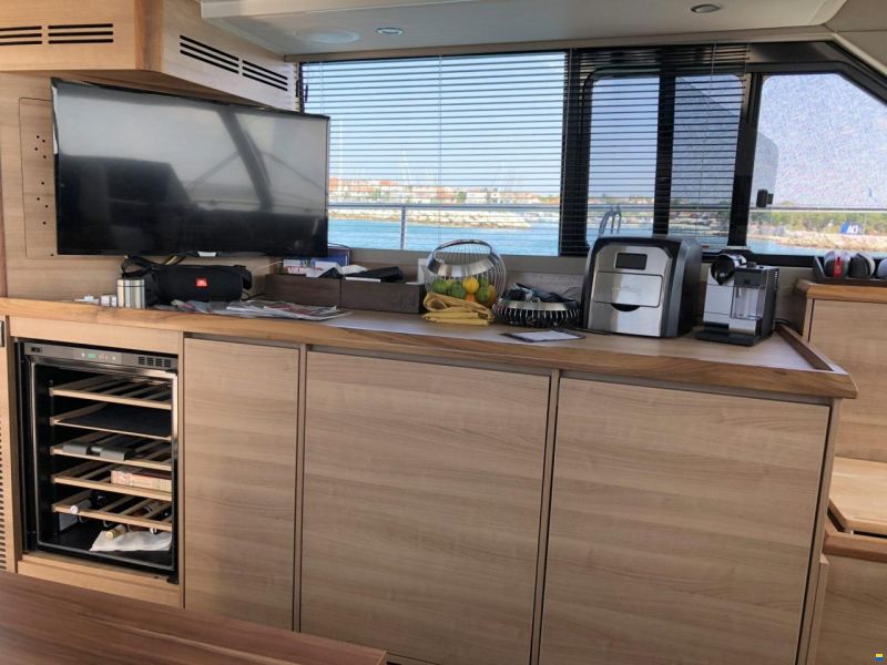 Sealine F 42 Flybridge