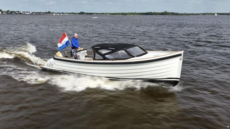 Waterspoor 808 Sloep