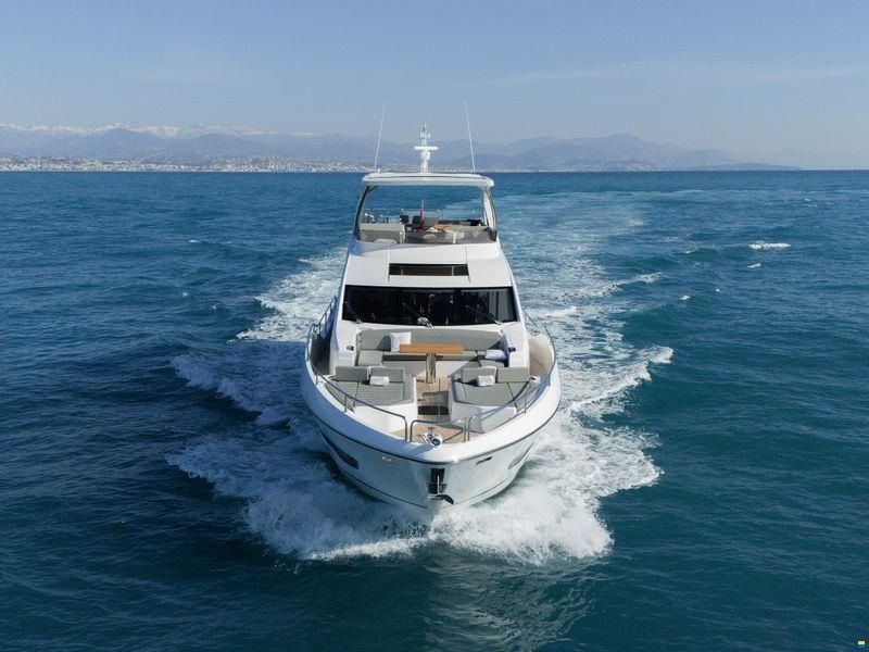 Sunseeker 76 Yacht