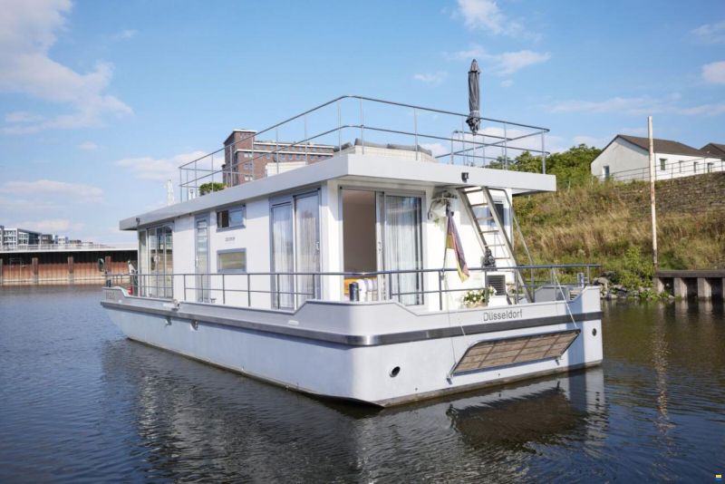 Motor Cruiser Home Traveller XXL Housebo
