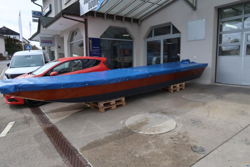 Witti 700 Fährboot Mahagoni