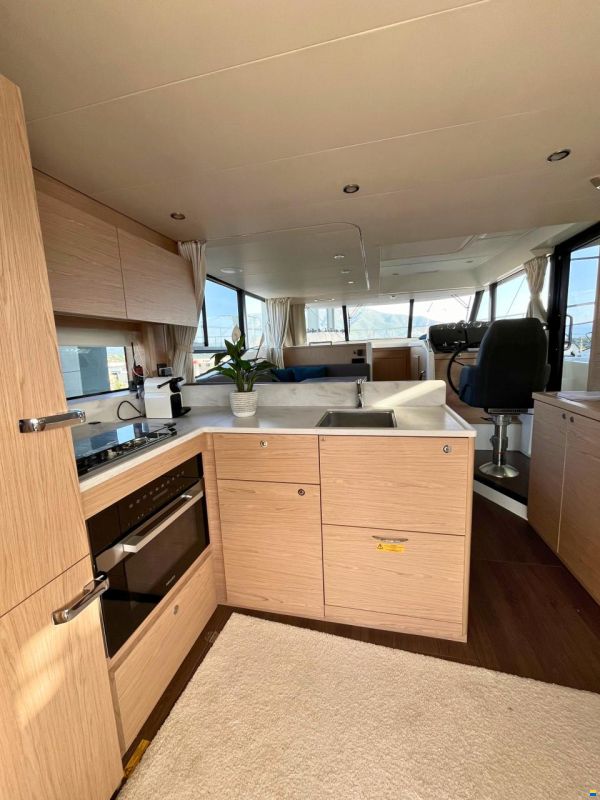 Beneteau Swift Trawler 48