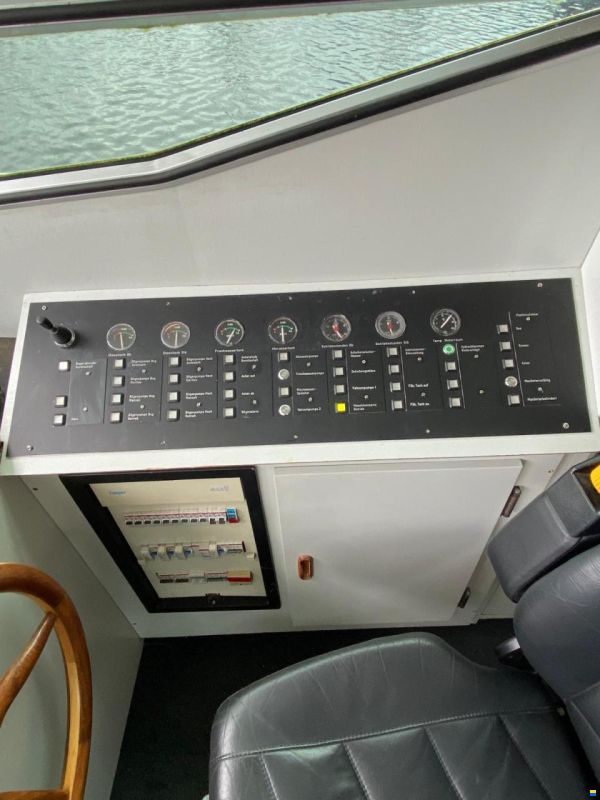 Deutscher Werftbau Leopard 65