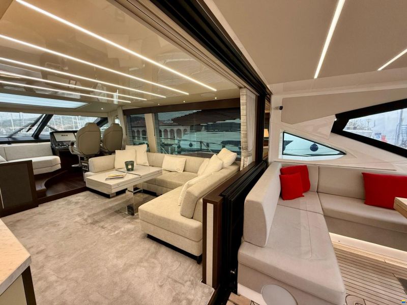 Sunseeker 74 Sport Yacht