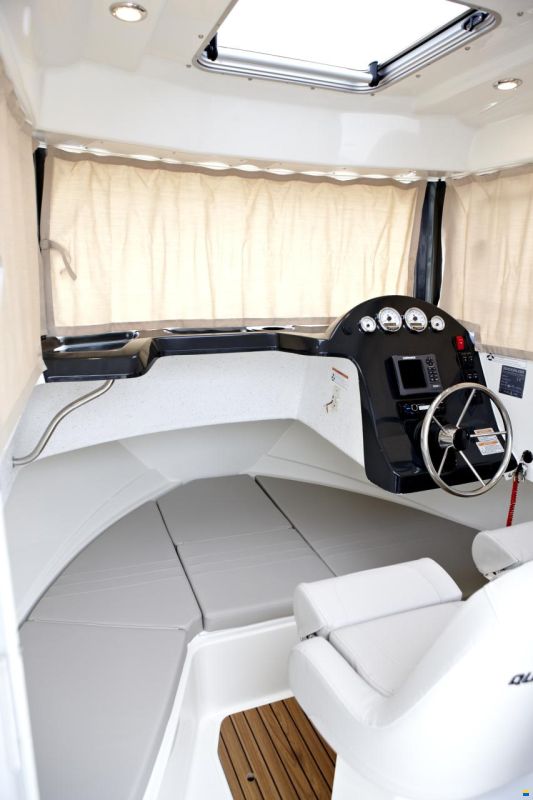 Quicksilver 605 PILOTHOUSE