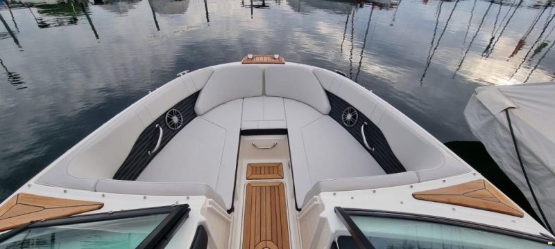 Sea Ray SPX 230 Europe