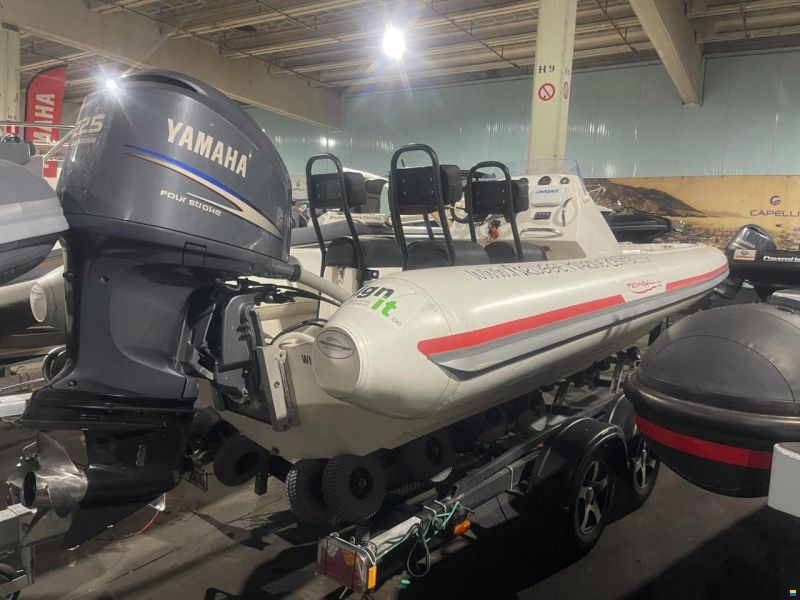 Technohull Seadrug 688