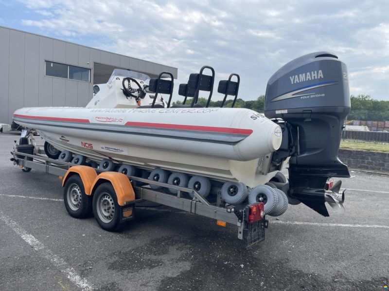Technohull Seadrug 688