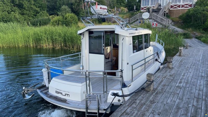 Paragon Yachts 25