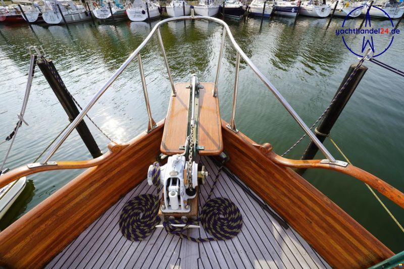 American Marine Grand Banks 32
