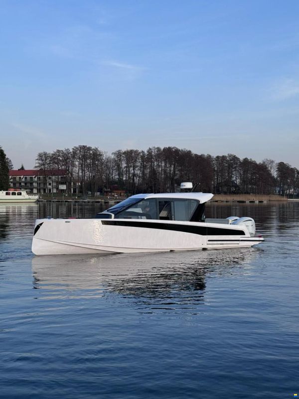 Virtue V10 Cabin