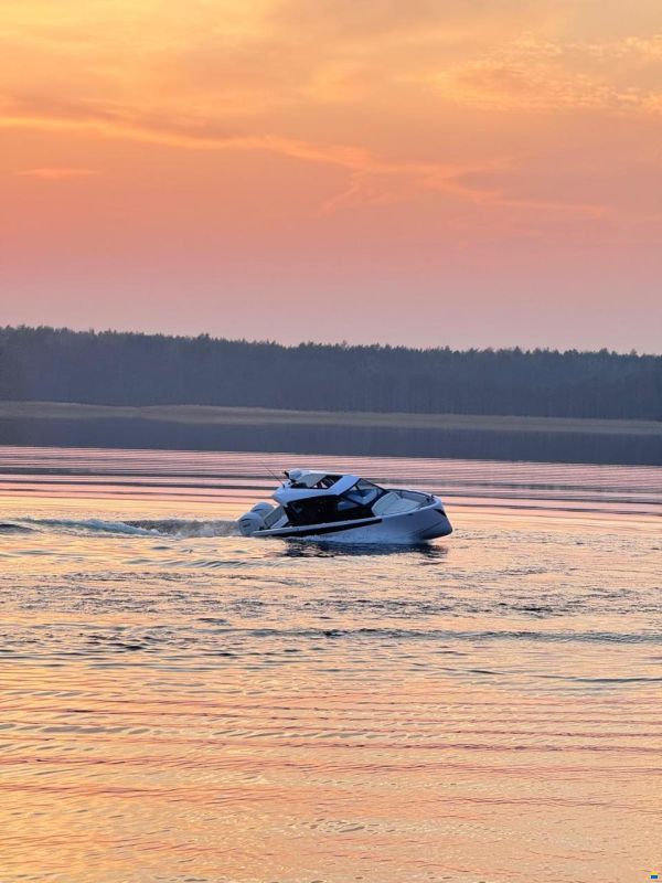 Virtue V10 Cabin
