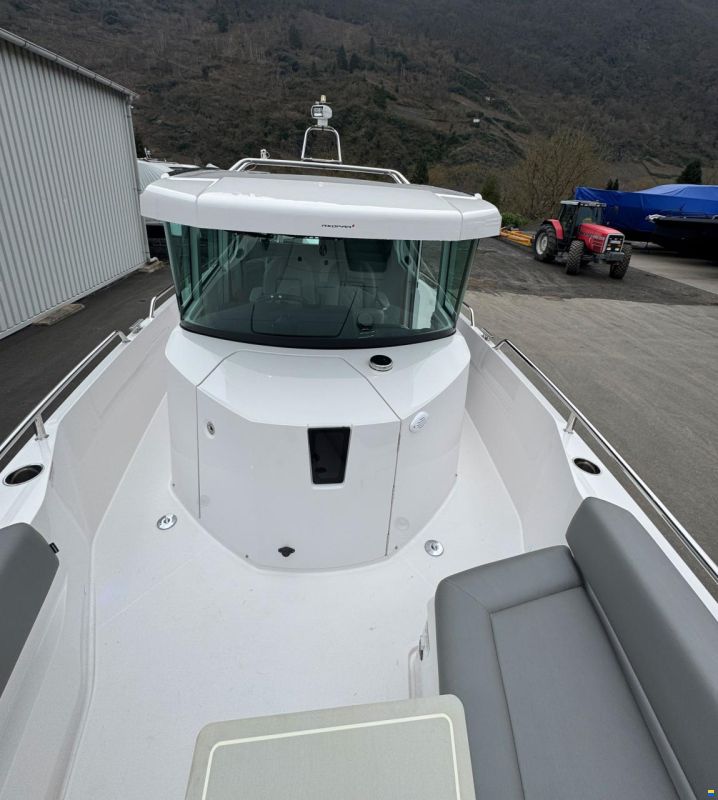 Axopar 28 Cabin