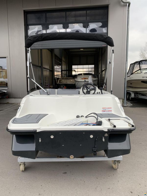 Bayliner M 15