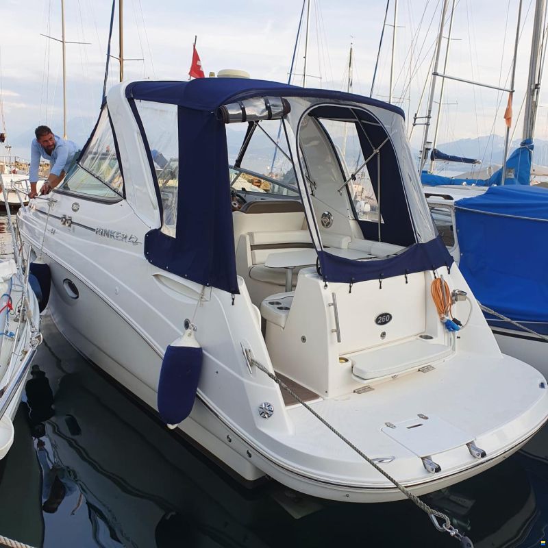 Rinker 260