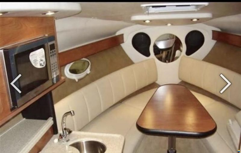 Rinker 260