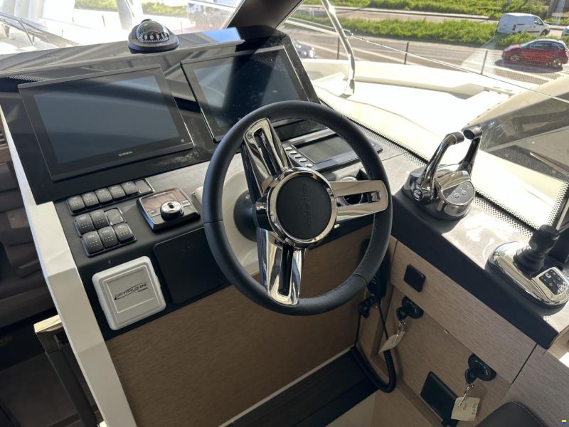 Prestige 420 Fly