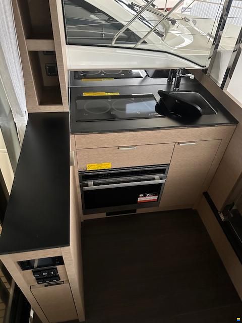 Prestige 420 Fly