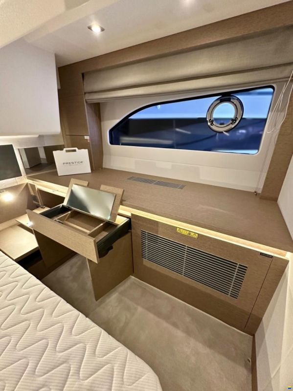 Prestige 420 Fly