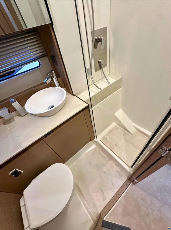 Prestige 420 Fly