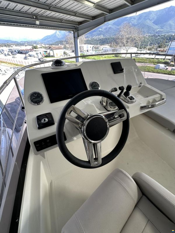 Prestige 420 Fly