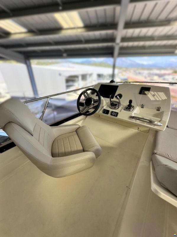 Prestige 420 Fly
