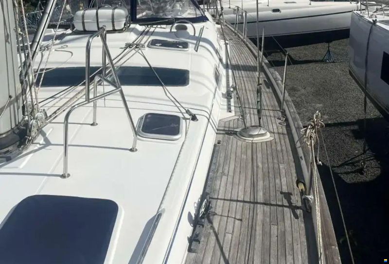 Beneteau Oceanis 523