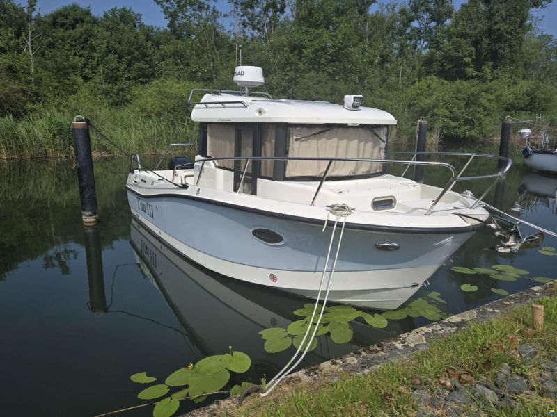 Quicksilver QS 755 PILOT HOUSE