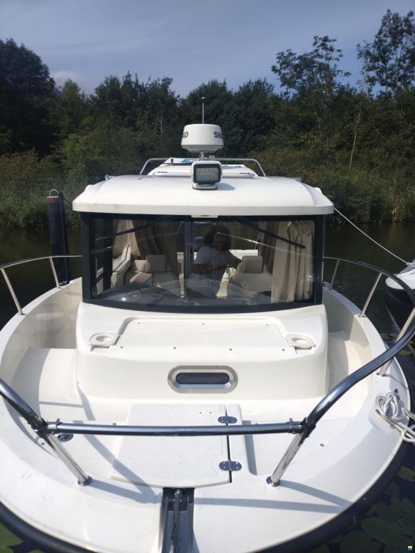 Quicksilver QS 755 PILOT HOUSE