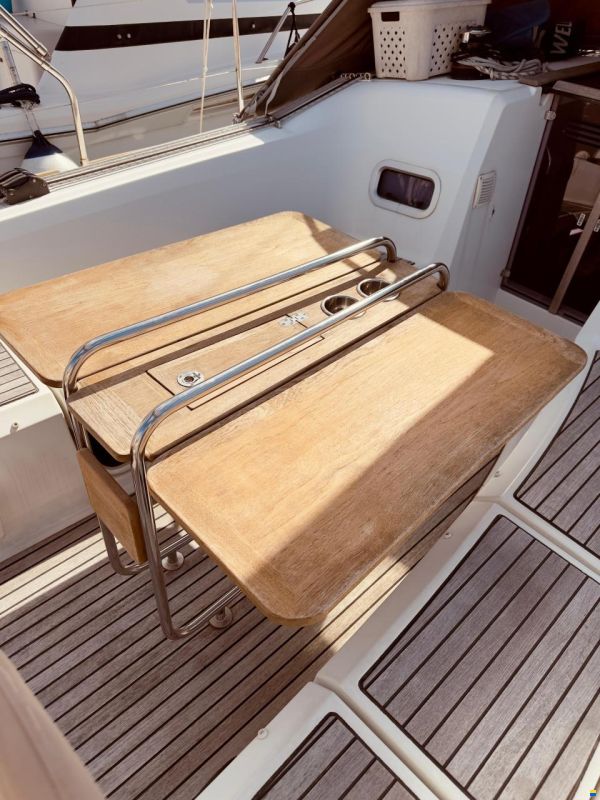 Jeanneau 349