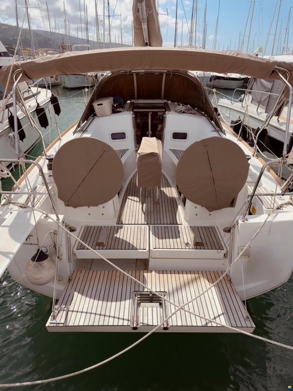 Jeanneau 349