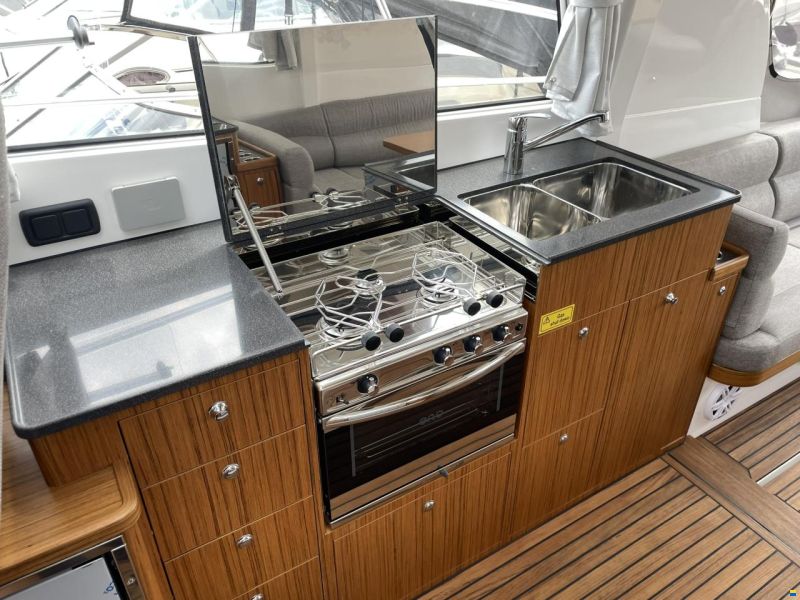 Saga 390
