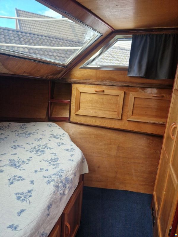 Becker Marine 39