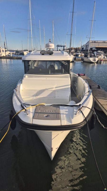 Quarken 27 Cabin